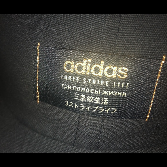 NWT ADIDAS HAT & MINI BAGPACK - Picture 5 of 6